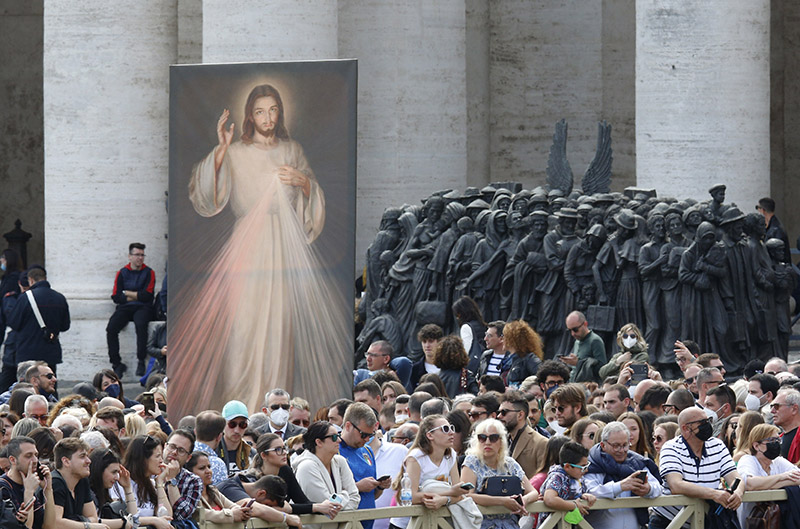 POPE SUNDAY ‘REGINA COELI’